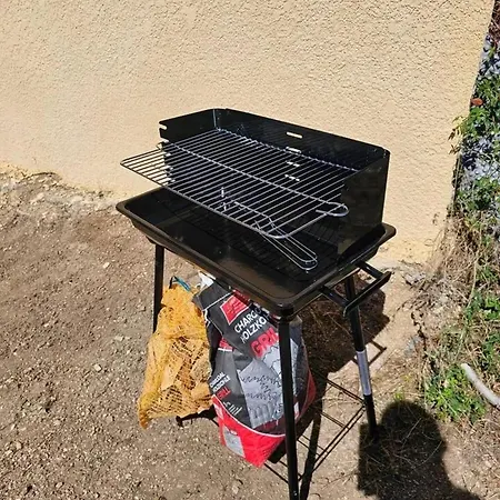 Lägenhet De 2 Avec Terrasse Amenagee A
